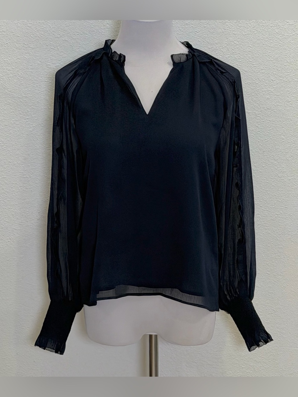 NEW Ann Taylor Ruffle Flowy Blouse Top XS Navy Blue Chiffon Sheer Long Sleeve